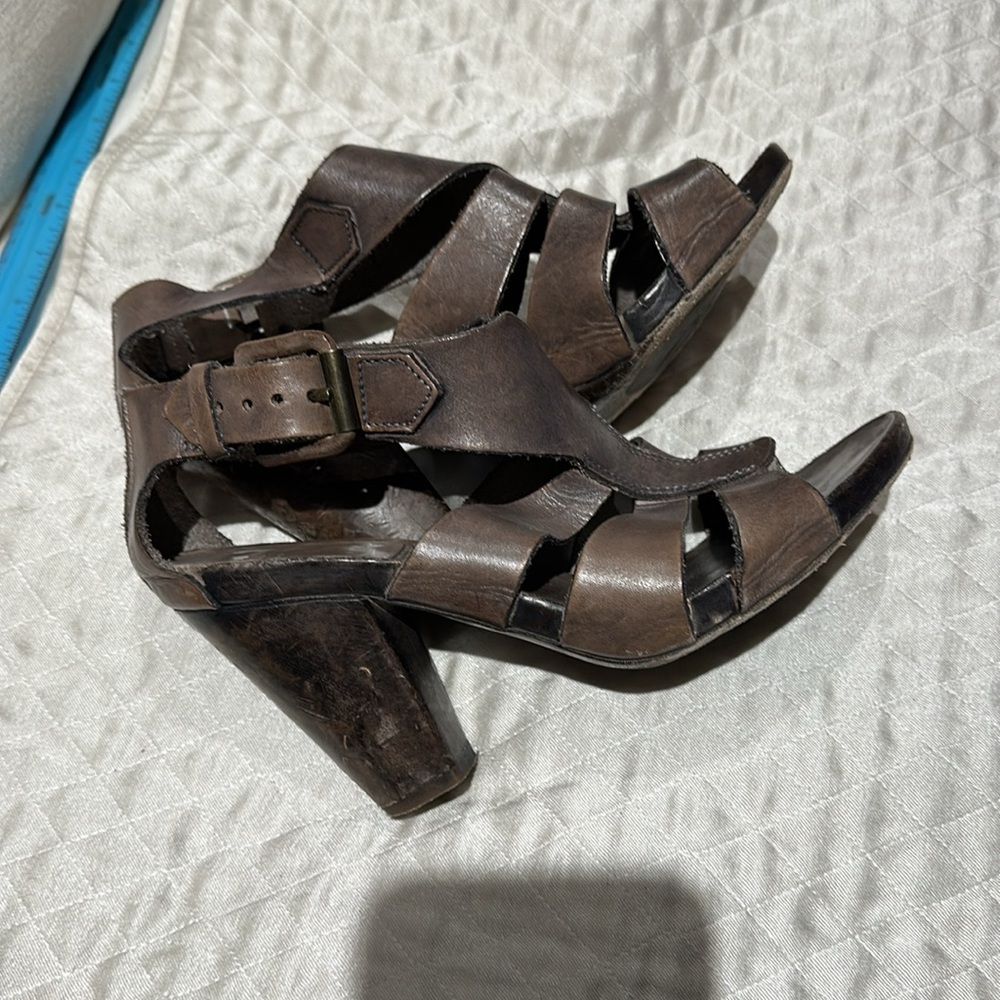 MOMA gray Leather Sandals - Picture 5 of 11
